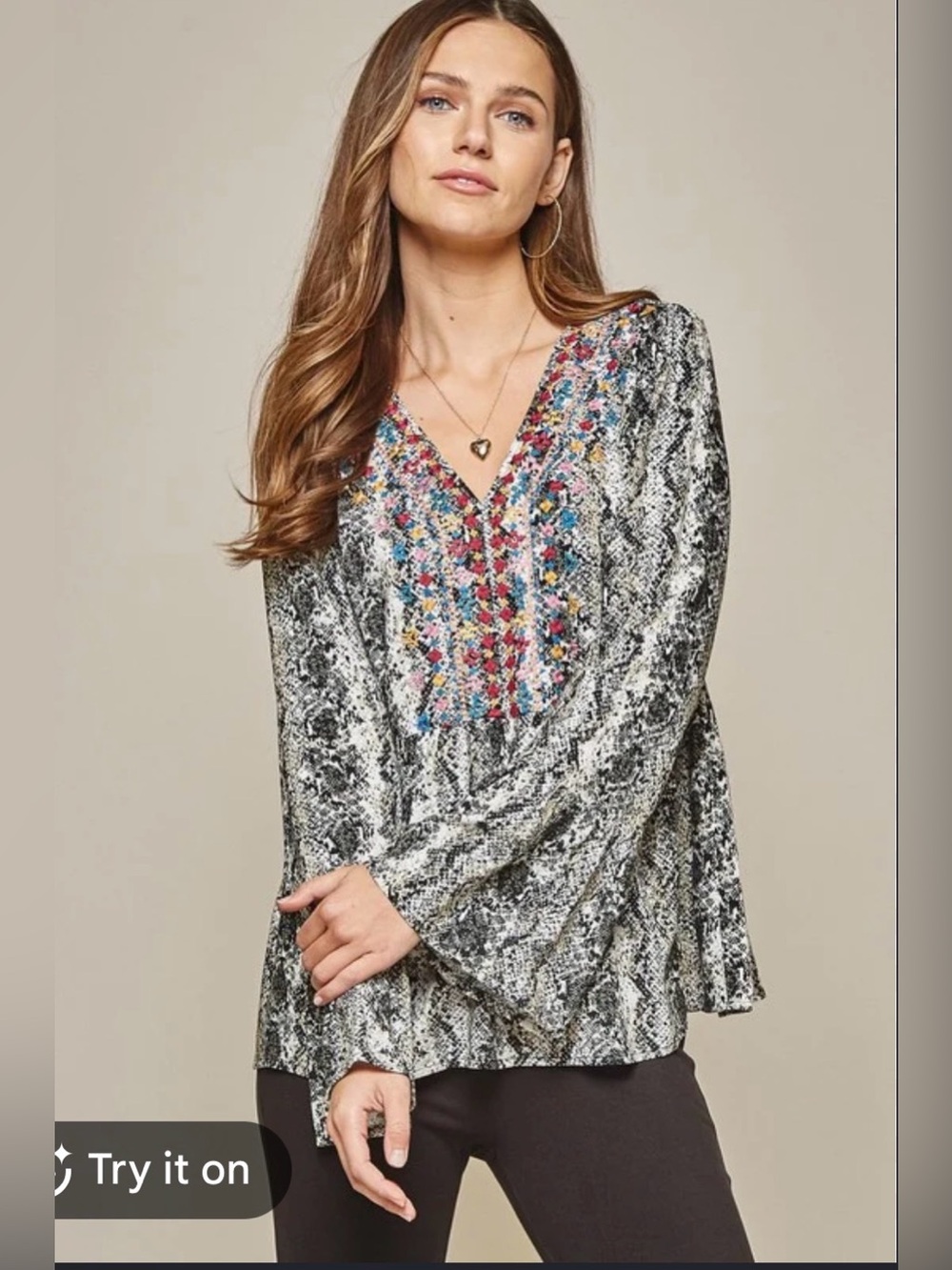 Savanna Jane snake print embroidered top size medium